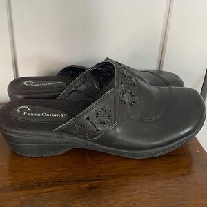 Earth Origins Black Women's Mules Janie